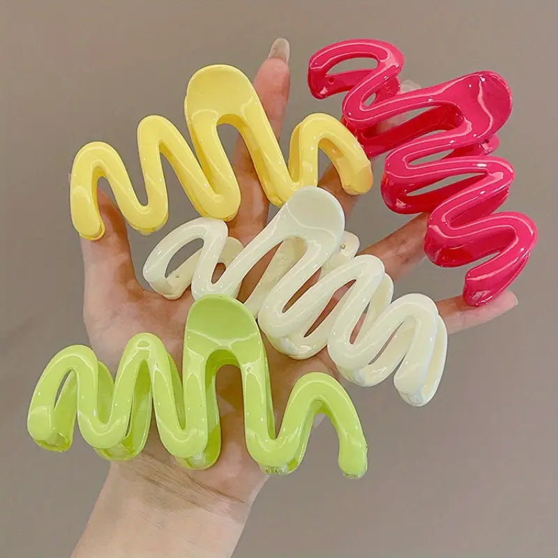 Elegant Wave Line Claw Clips