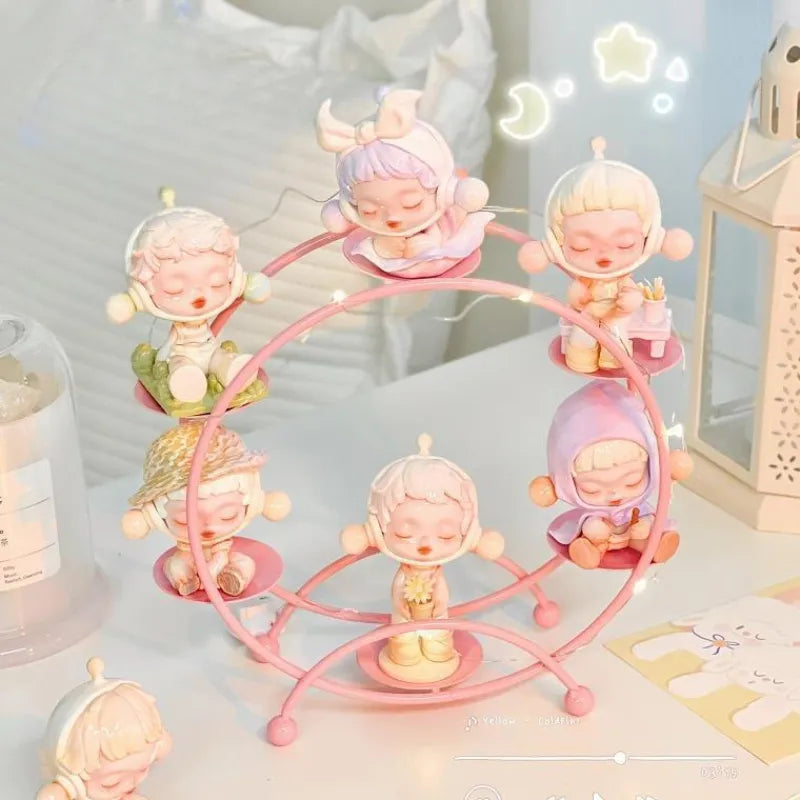 Aesthetic Miniature Display Stand