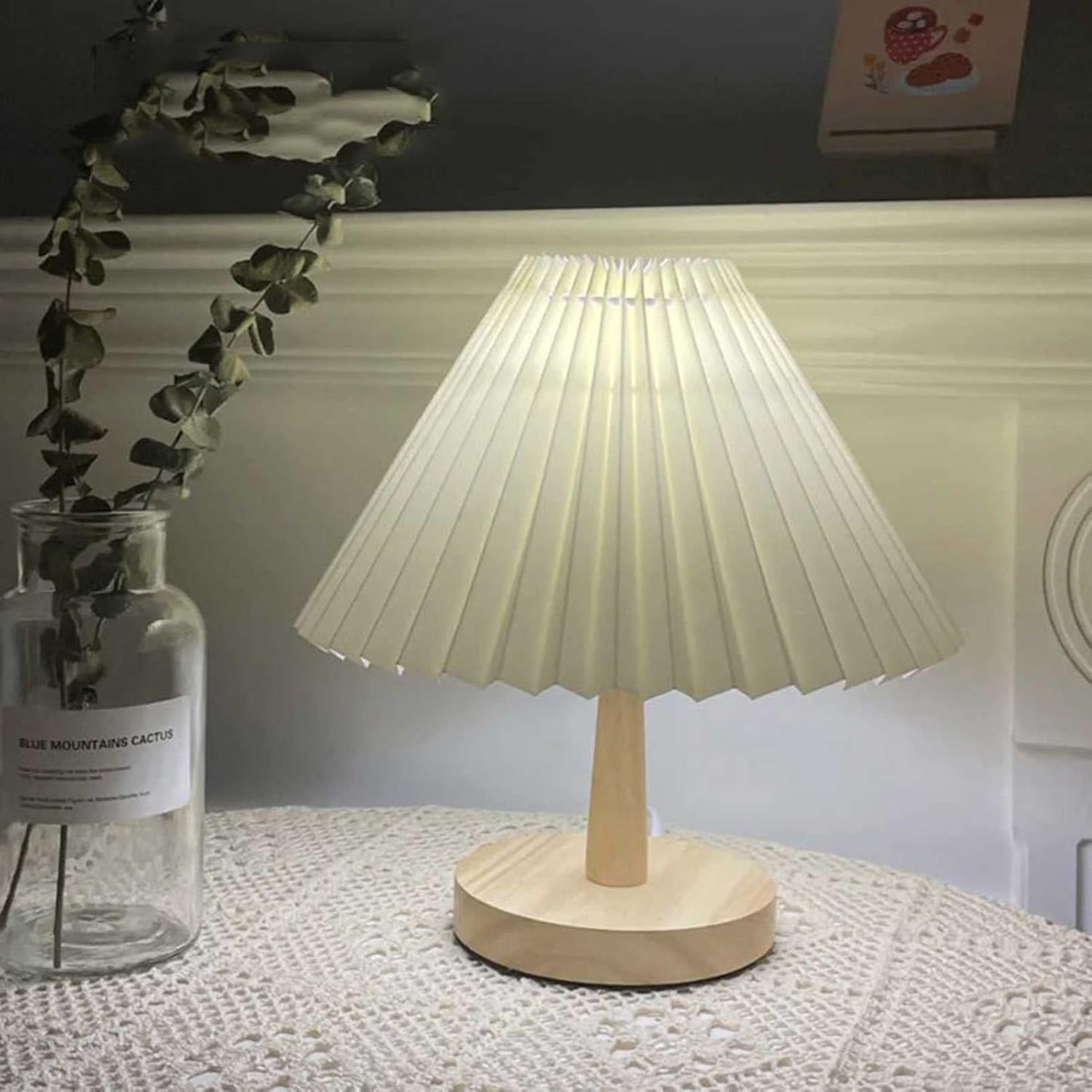 Pleated Lamp with Wood Base - Wired