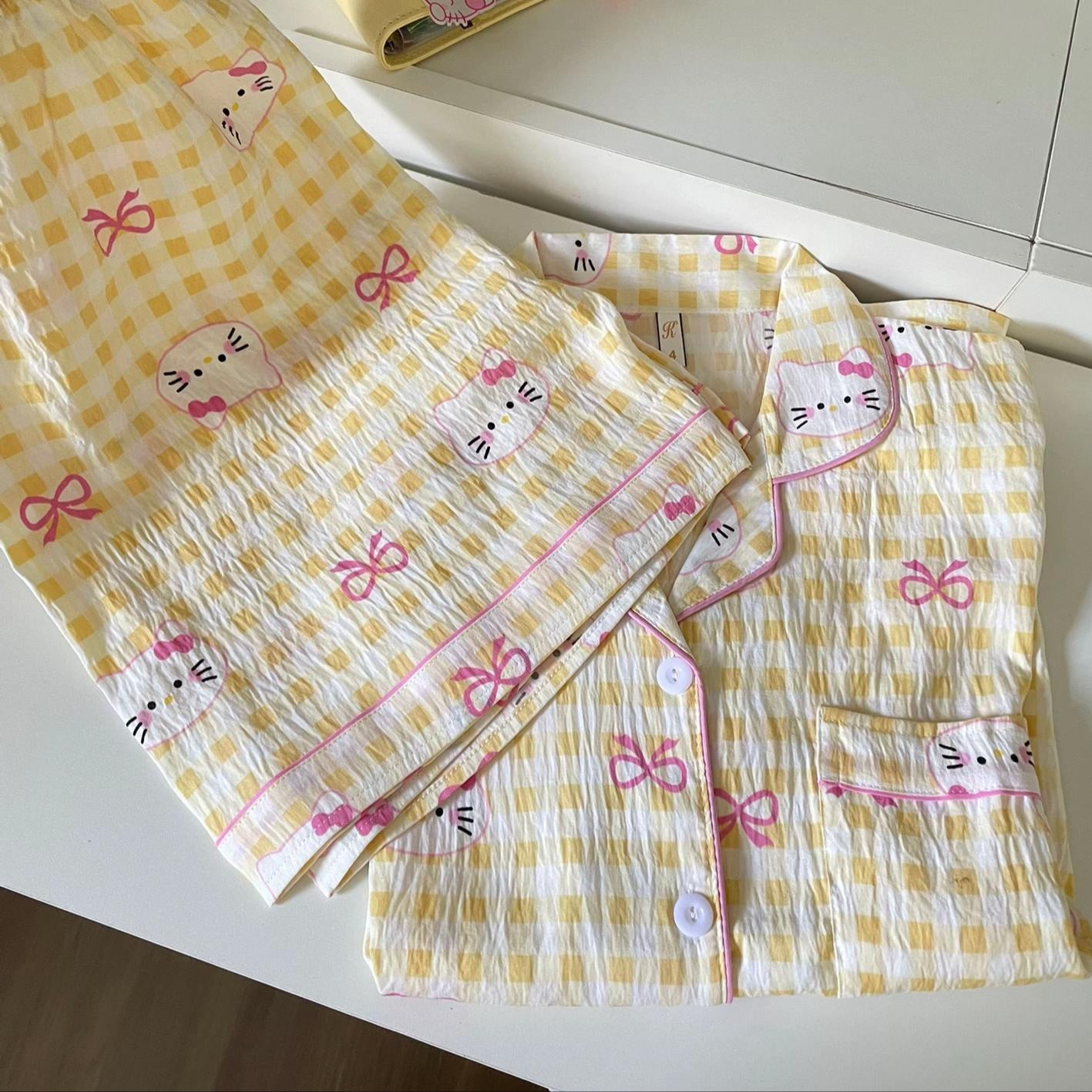 Hello Kitty Cotton Pyjama - M