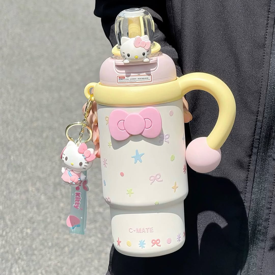 Kawaii Large-capacity Insulated tumbler with strainer (including Hello Kitty Accessories) - Preorder
