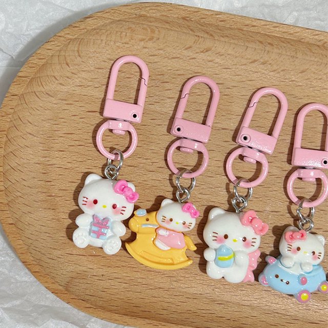 Kawaii Sanrio Hello Kitty Resin Pendant Keychain