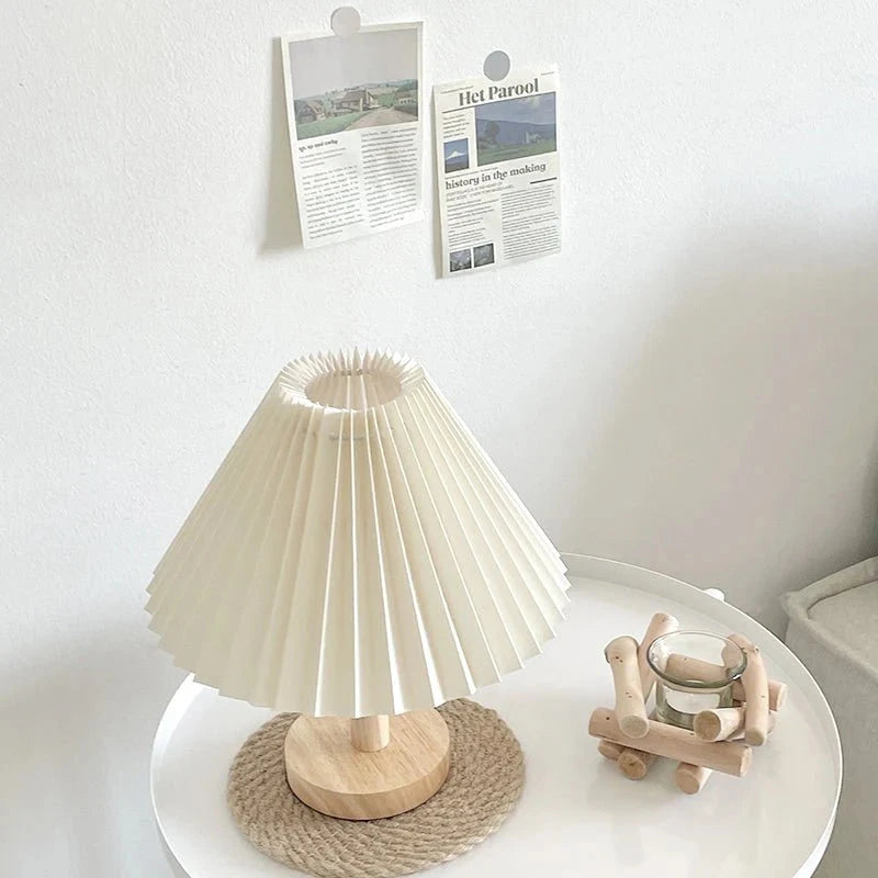 Pleated Lamp with Wood Base - Wired