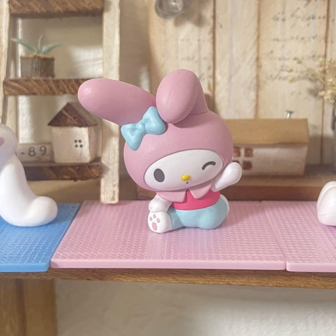Sanrio Characters Yoga Pose Series Mini-Figure Set - Set of 5
