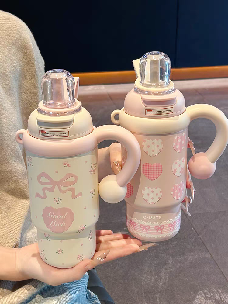Kawaii Large-capacity Insulated tumbler with strainer (including Hello Kitty Accessories) - Preorder