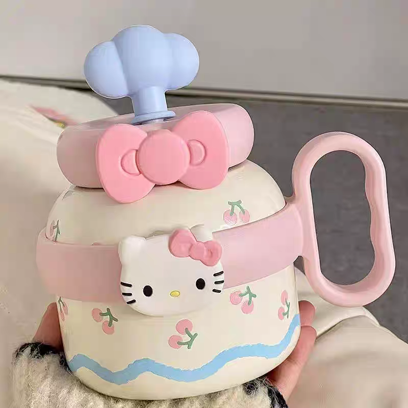 Hello Kitty Large-capacity Insulated tumbler with strainer - Preorder