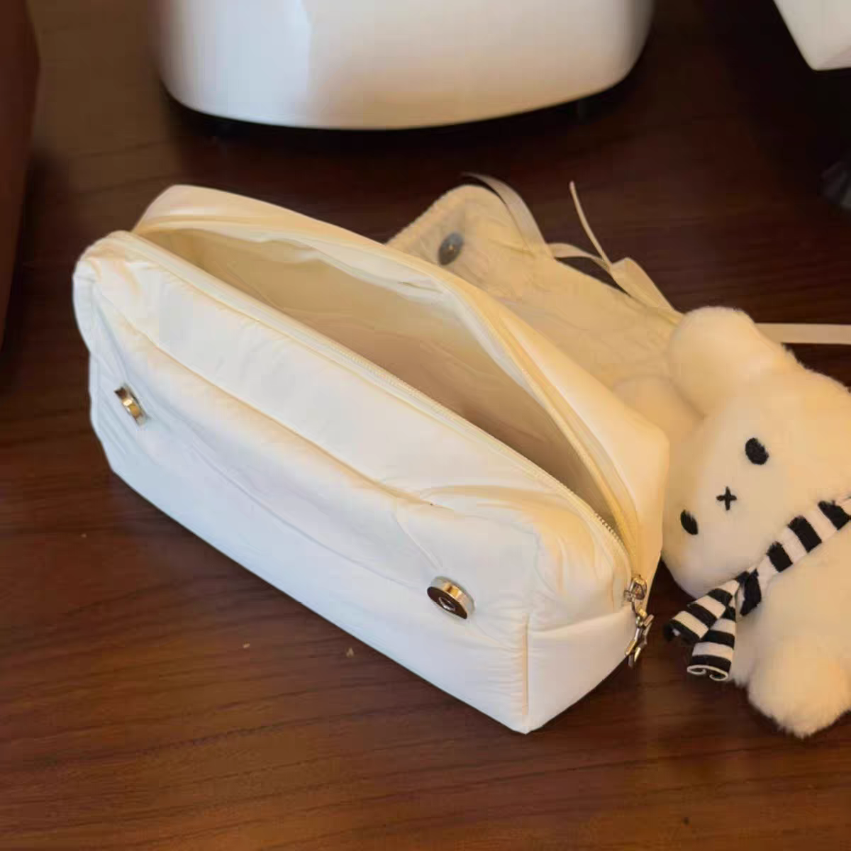 Pinterest Stationery Pouch - White