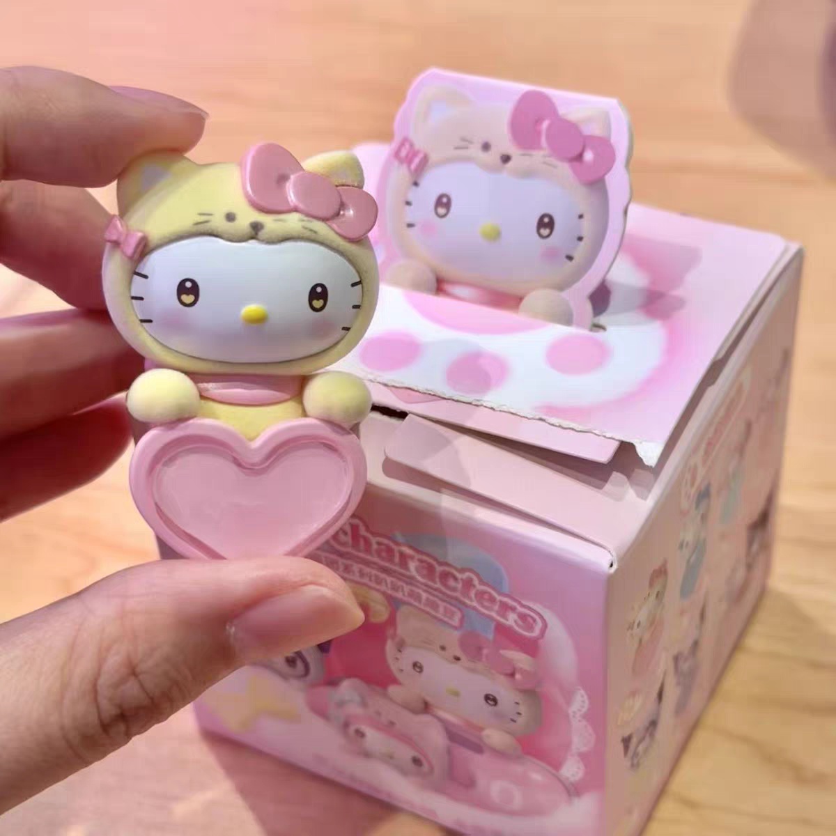 Sanrio Guardian Cats Mini Bean Hippers Blind Box (Single Box - Authentic)