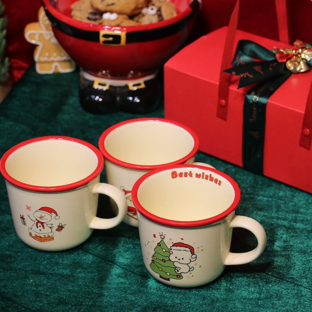 Christmas-Themed Ceramic Mug - Bunny with Tree