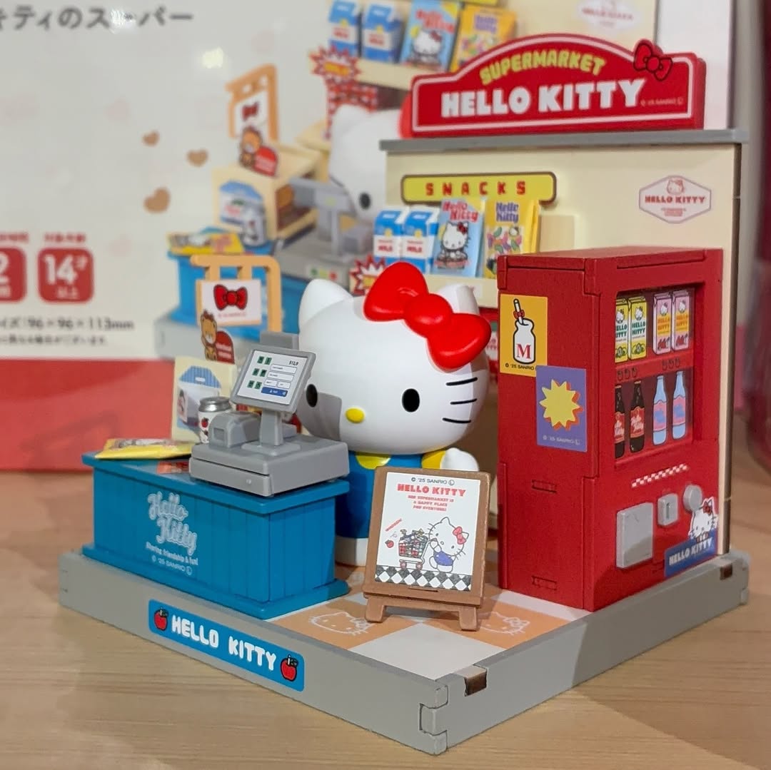 Rolife Sanrio DIY Miniature House Kit