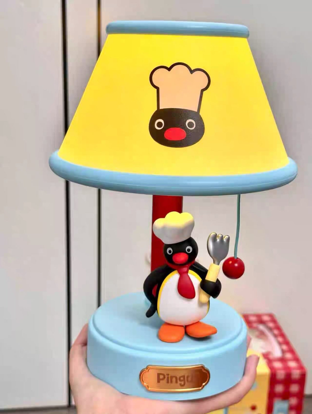 Pingu Chef Dimmable Desk Lamp