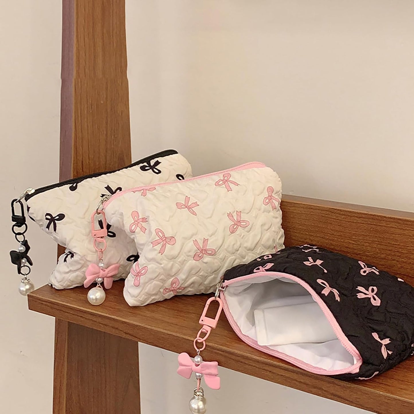 Bowknot Coin Pouch with Keycharm