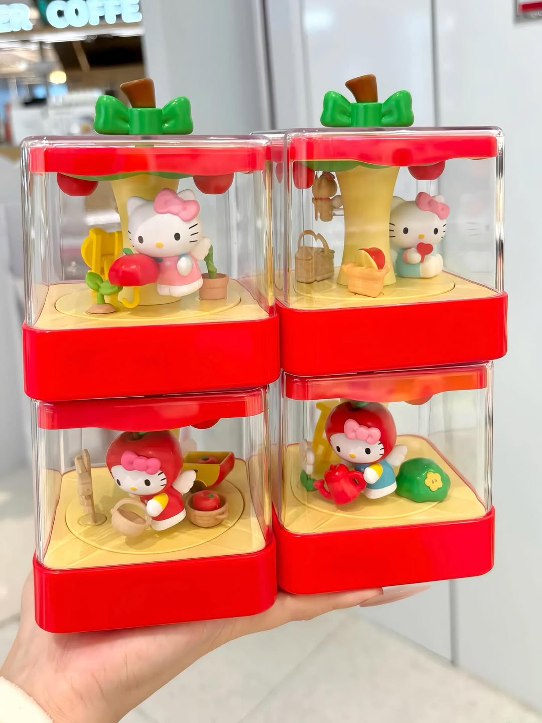 Sanrio Hello Kitty Apple Town Series Blind Box