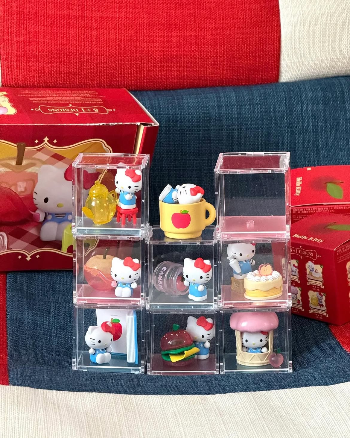 Hello Kitty Apple Workshop Series Mini Blind Box