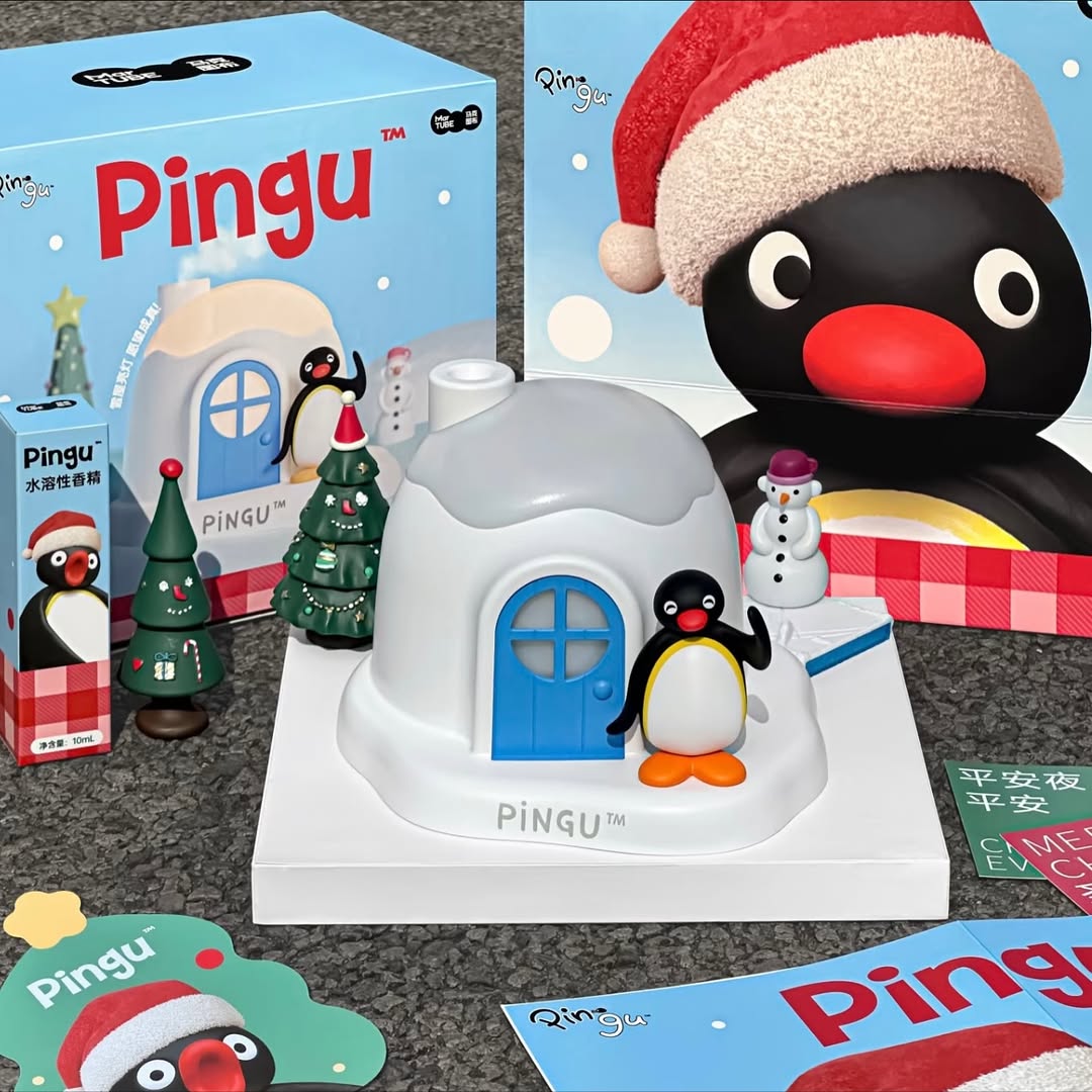 Martube Pingu Humidifier + Soft Lamp (Christmas Edition)- Preorder