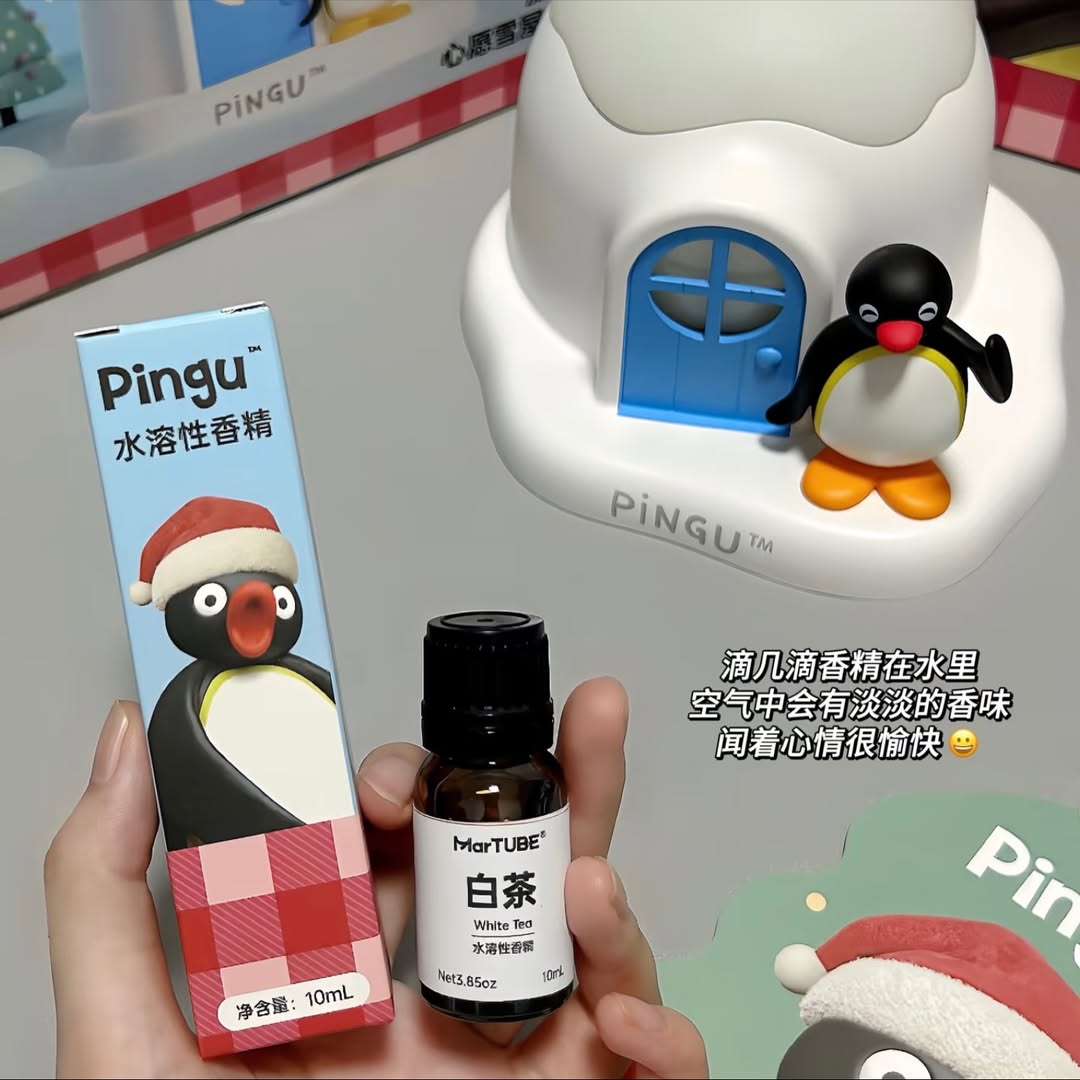 Martube Pingu Humidifier + Soft Lamp (Christmas Edition)- Preorder