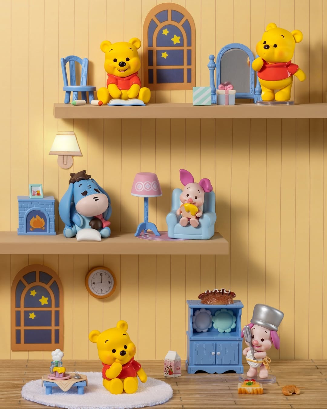 MINISO Disney Winnie the Pooh squad in Home Moments blind boxes