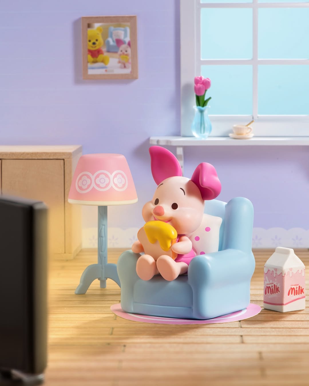 MINISO Disney Winnie the Pooh squad in Home Moments blind boxes