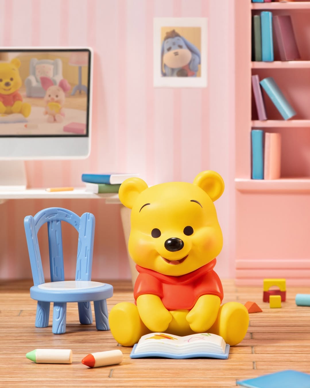 MINISO Disney Winnie the Pooh squad in Home Moments blind boxes