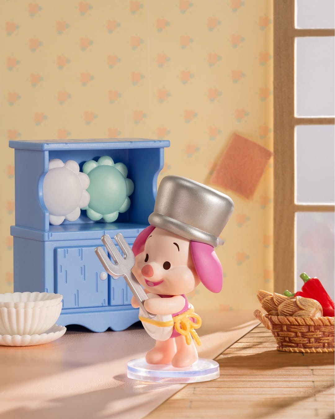 MINISO Disney Winnie the Pooh squad in Home Moments blind boxes