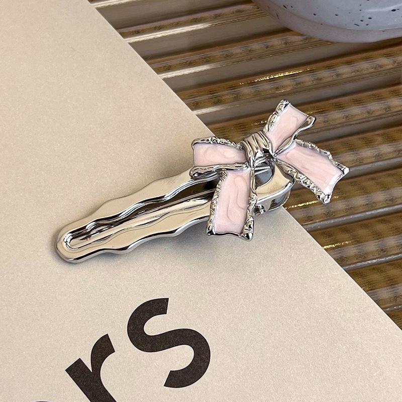 Elegant Pink Bow Hair Clip – Chic Metal Barrette (Single pc)
