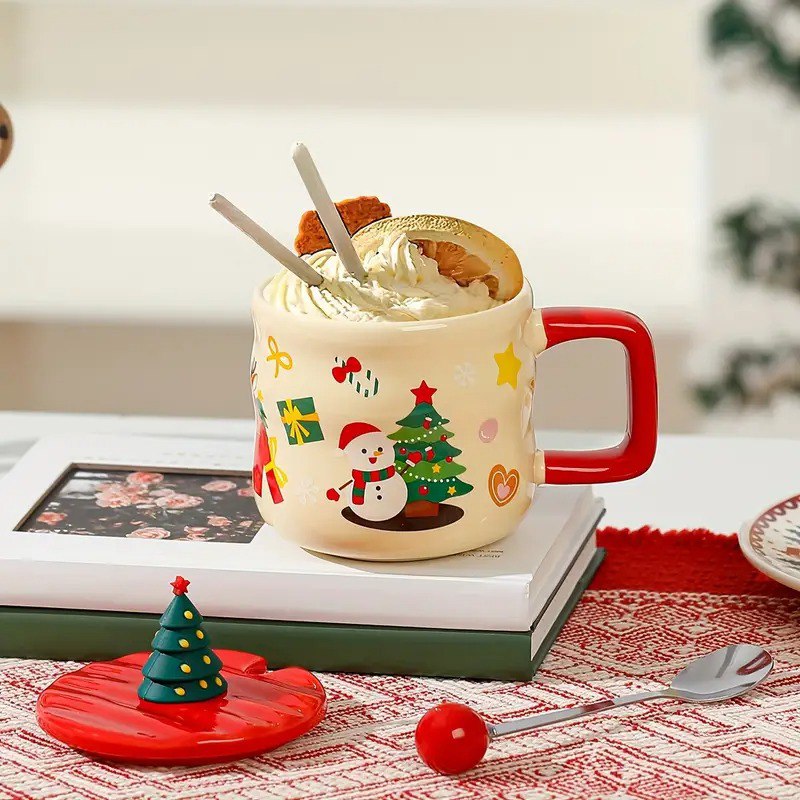 Ceramic Mug with Christmas Tree Lid