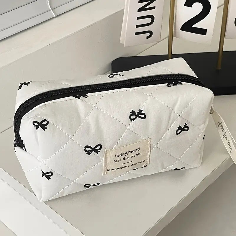 Sweet Bow Portable Pouch