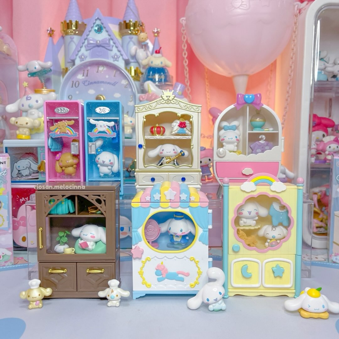 Hello Kitty And Friends Blind Box Mini Figures (Cinnamoroll Secret Closet)