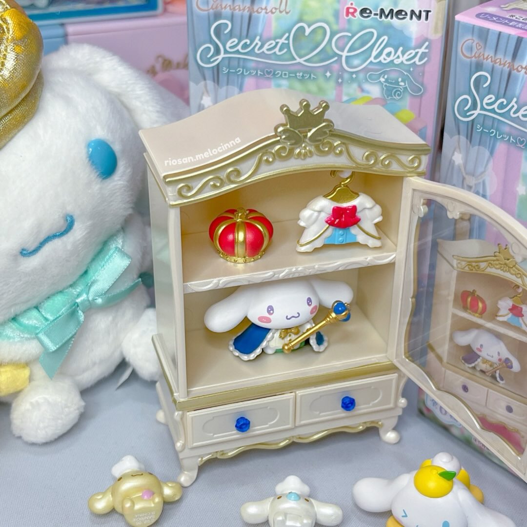 Hello Kitty And Friends Blind Box Mini Figures (Cinnamoroll Secret Closet)