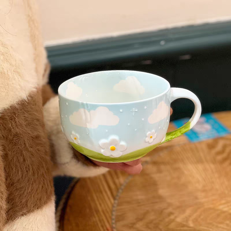 Hand-Painted Ceramic Breakfast Mug with Embossed Floral Cloud Design – Large Capacity for Milk & Oatmeal