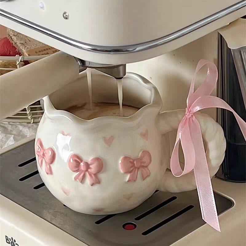 New Ceramic Coquette Bow Mug - Foam Packing