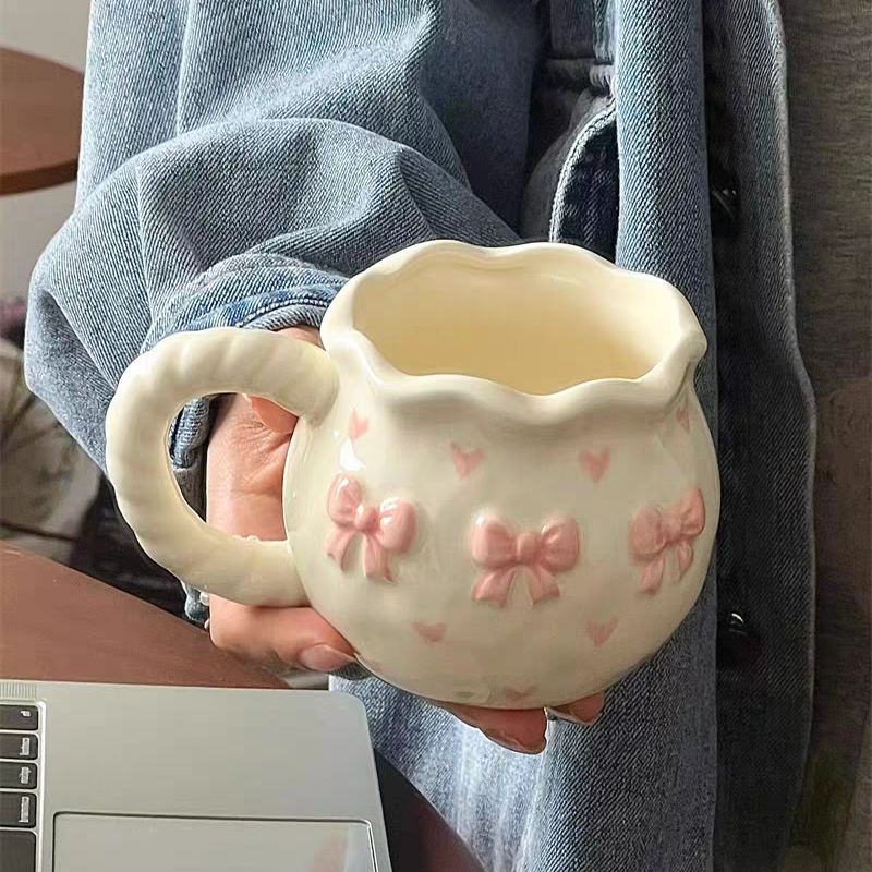New Ceramic Coquette Bow Mug - Foam Packing