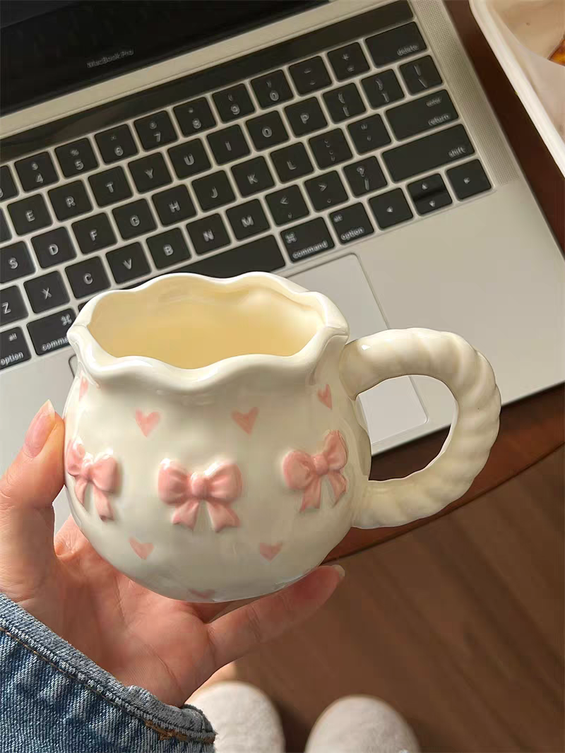 New Ceramic Coquette Bow Mug - Foam Packing