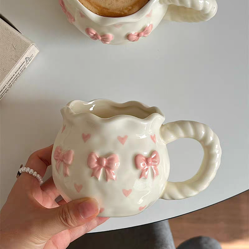 New Ceramic Coquette Bow Mug - Foam Packing