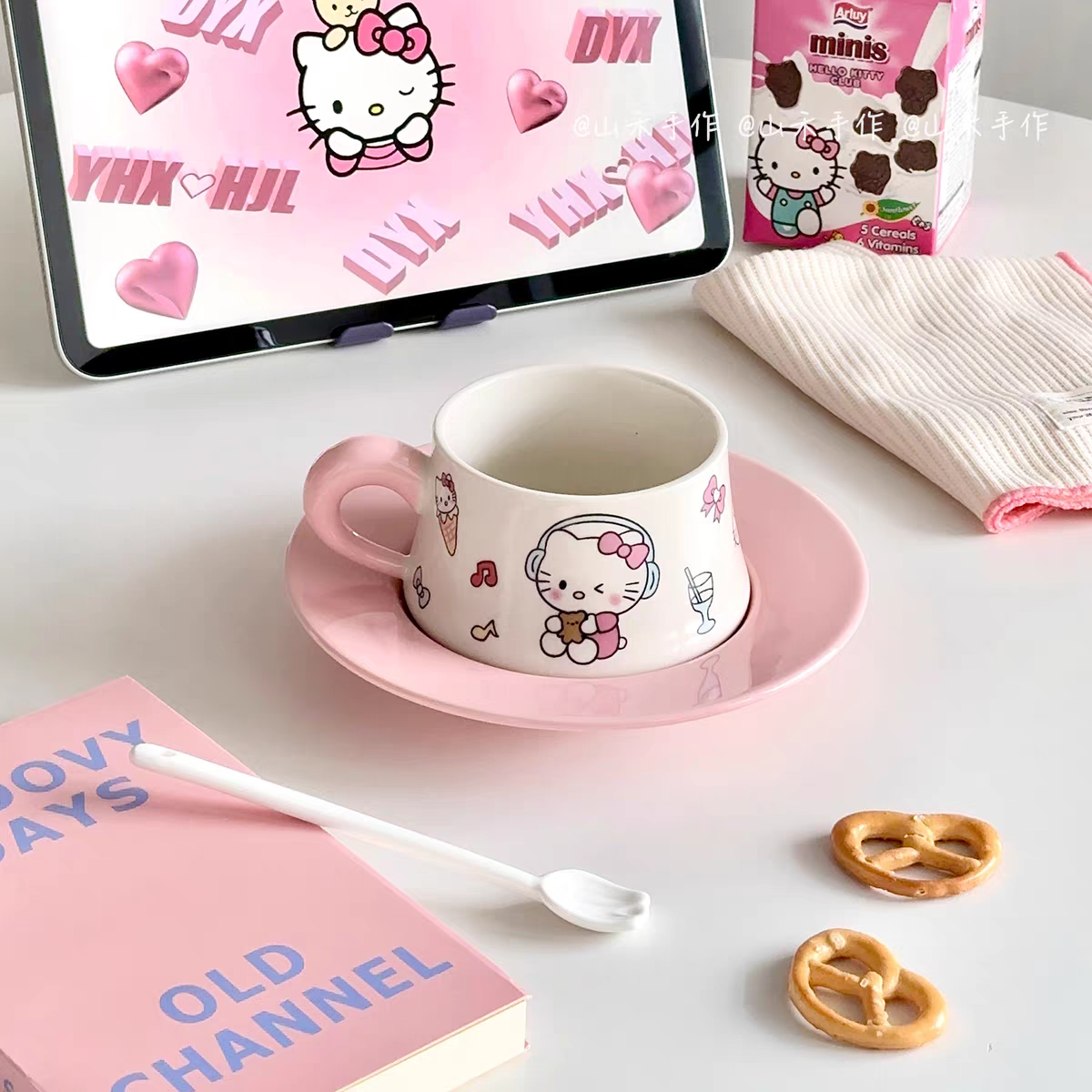 Cute Hello Kitty Cup Saucer and Spoon