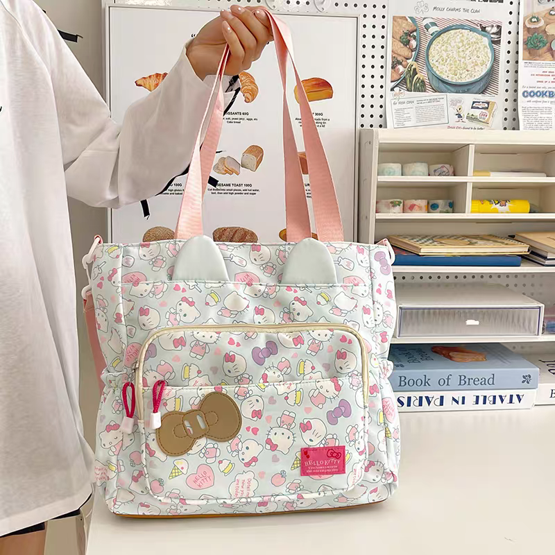 Hello Kitty Carry Me College Bag