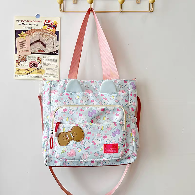 Hello Kitty Carry Me College Bag