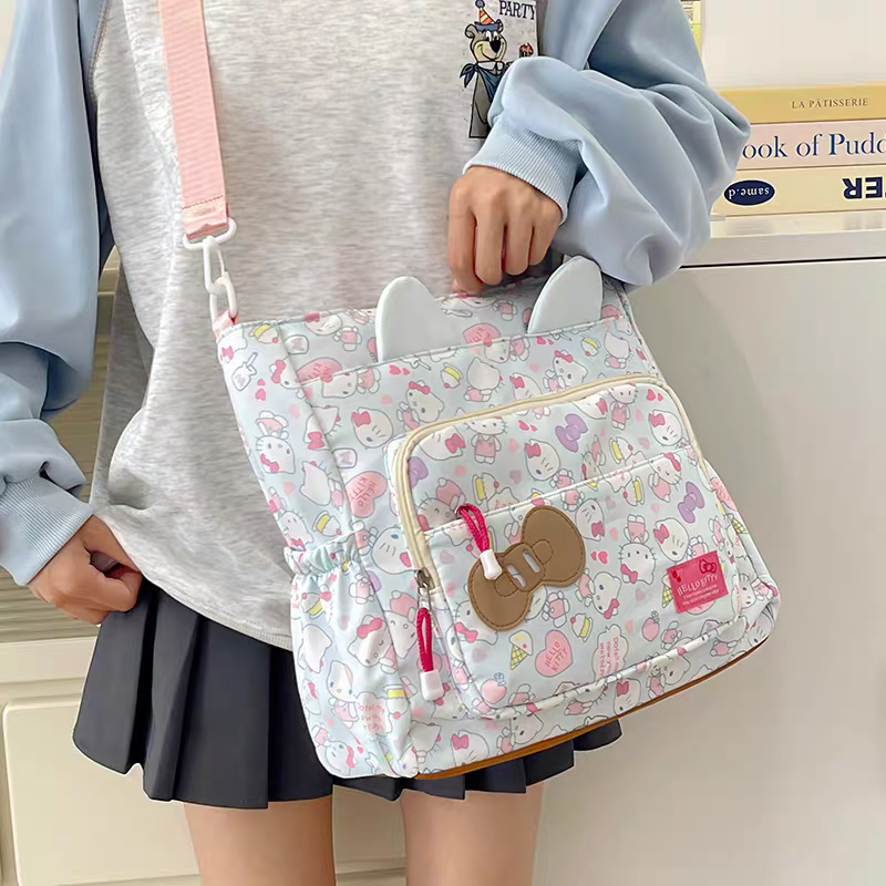 Hello Kitty Carry Me College Bag