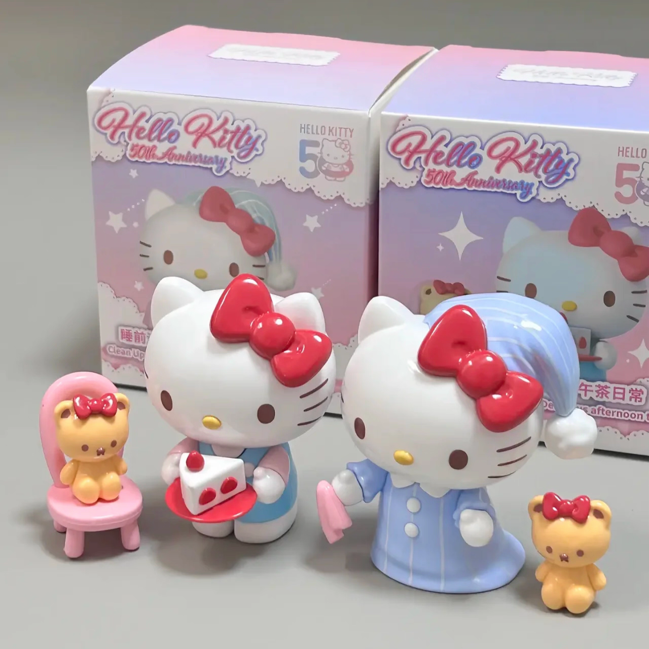 Hello Kitty Daily Life Series - Official