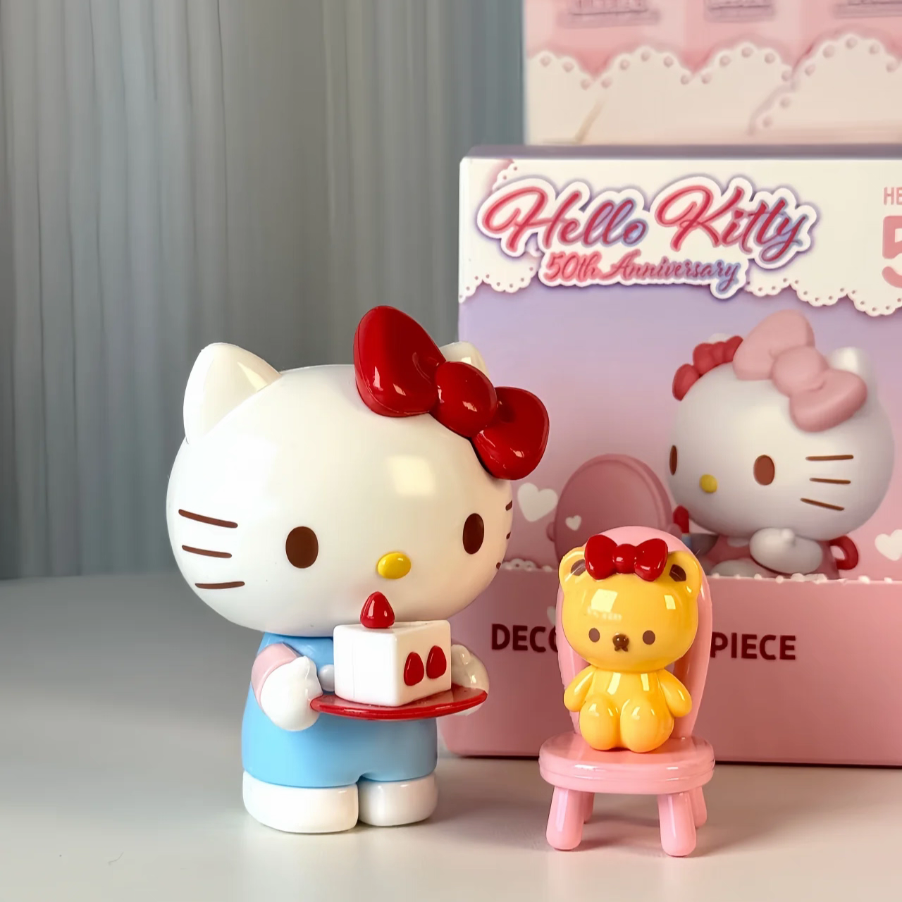 Hello Kitty Daily Life Series - Official