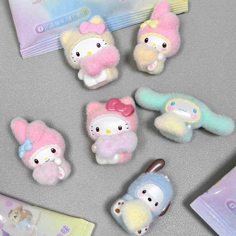 Moetch x Sanrio Fuzzy Rainbow Babies Minis