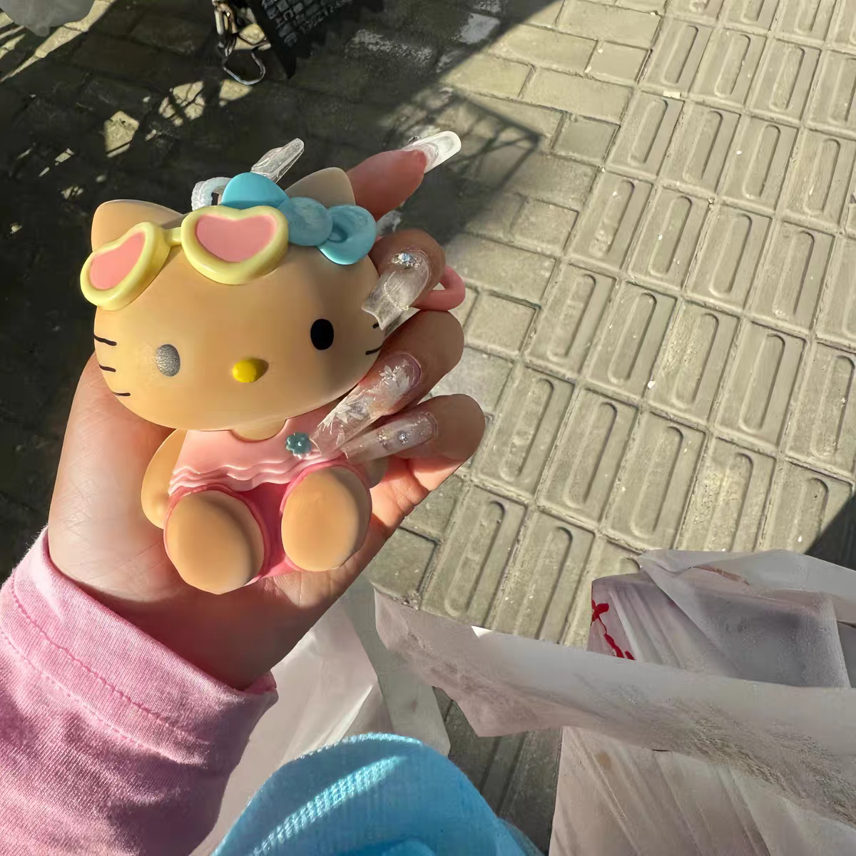 Tanning Color Changing Cute HK Keychain