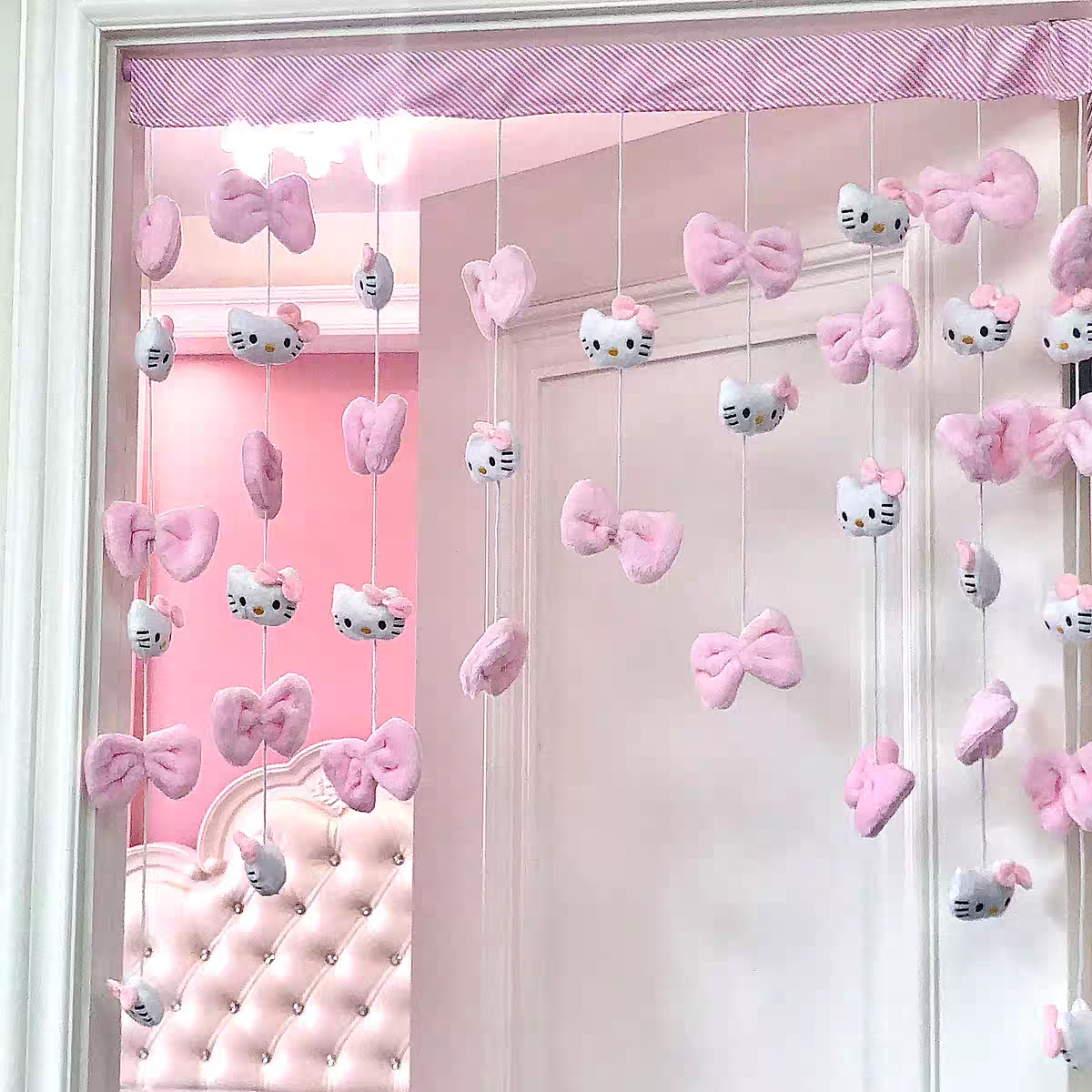Hello Kitty Decorative Door Hanging