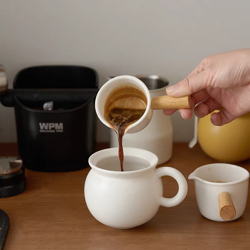 Milk Cup Sauce Ceramic Espresso Pouring Cup With Honey Wooden Handle