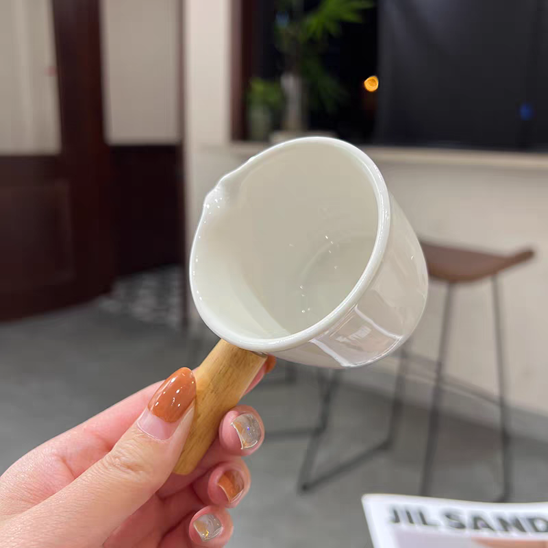 Milk Cup Sauce Ceramic Espresso Pouring Cup With Honey Wooden Handle