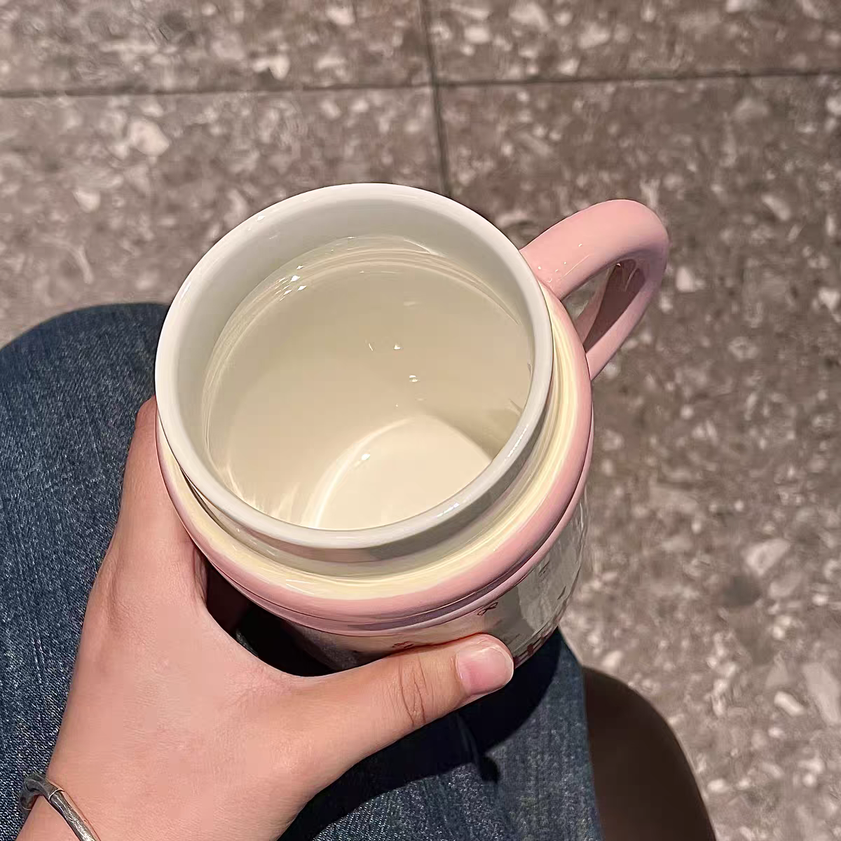 Stylish Ceramic Mug with Lid